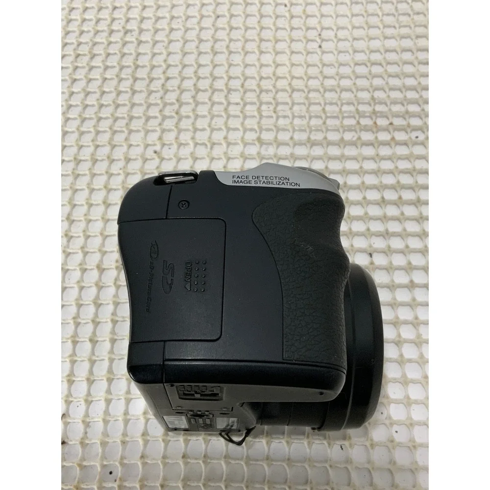 Fujifilm FinePix S8100fd Digital Camera Black Tested Working Defected Read Descr